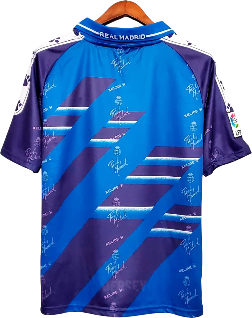 Reverso de Camiseta Real Madrid 1994-95 Visitante. Fotografía del catálogo.
