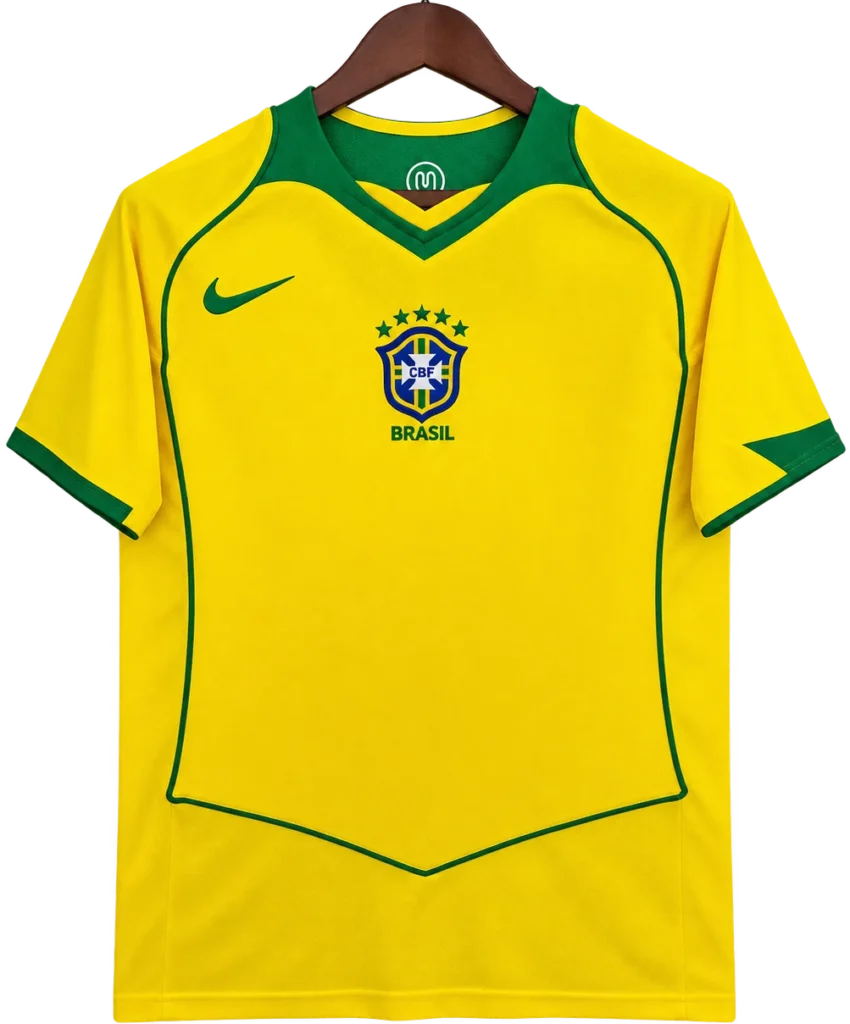 Camiseta retro del Brasil 2004-05 de Ronaldinho con el dorsal 10