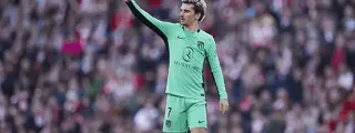 Griezmann con la 3 equipación atlético de madrid 2023