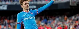 Griezmann celebrando un gol con la 3 equipación atlético de madrid 2021
