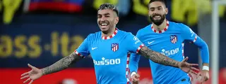 Correa celebrando un gol con la tercera camiseta atletico de madrid 2021