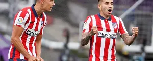 Correa celebrando un gol con la camiseta atlético de madrid 2020-21 local