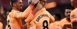 De Paul y Griezmann celebrando un gol con la tercera equipación atletico de madrid 2022 23