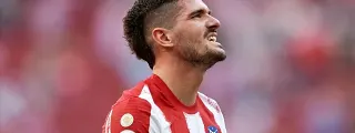 Rodrigo De Paul con la atleti camiseta 2021