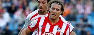 Forlan con la camiseta atlético de madrid 2009