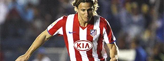 Forlan con la equipación del atleti 2008