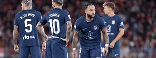 Correa, De Paul y Memphis con la cuarta equipación atlético de madrid 2023