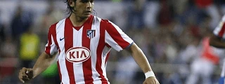 jugador con la equipación del atlético de madrid 2008