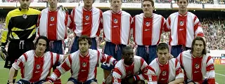 jugadores con la camiseta del atleti 1999