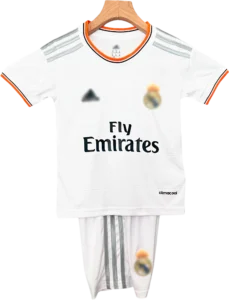 camiseta retro real madrid 2013 versión infantil