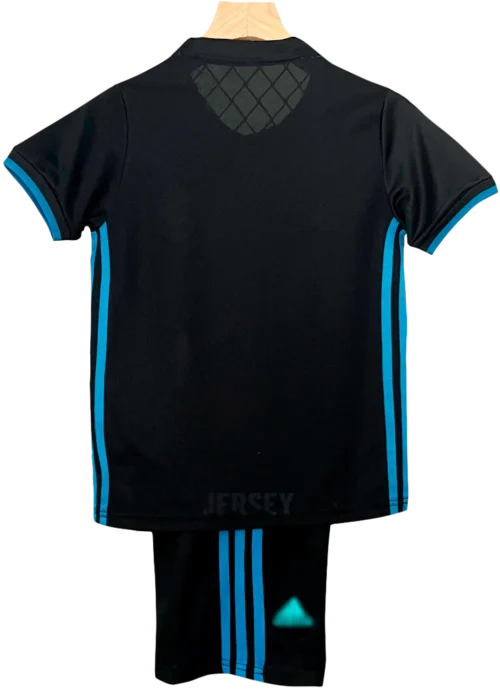 camiseta retro real madrid 2017 versión infantil visitante reverso