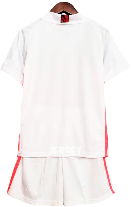 camiseta retro real madrid 2020 versión infantil reverso