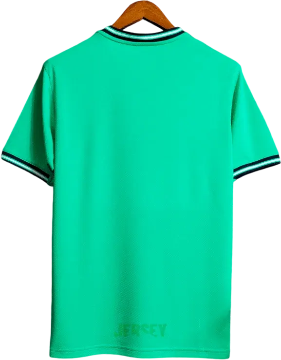 camiseta retro real madrid 2019 tercera reverso