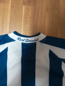 reseñas de la camiseta real sociedad 2002