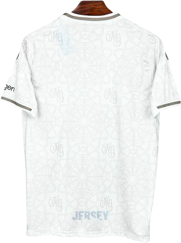 Camiseta nottingham forest 2025 26 visitante reverso