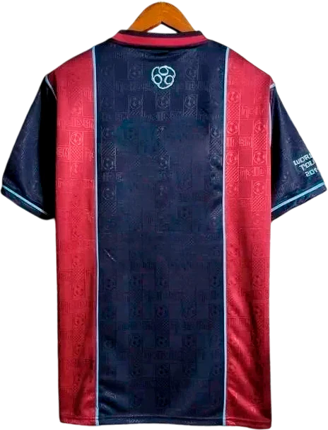 Camiseta West Ham de Iron Maiden 2011 reverso