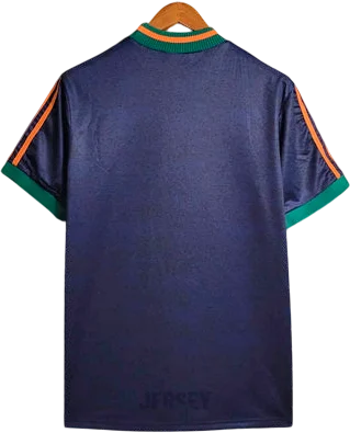 Camiseta New Castle 1997 98 visitante reverso