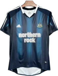 Camiseta New Castle 2004 06 visitante