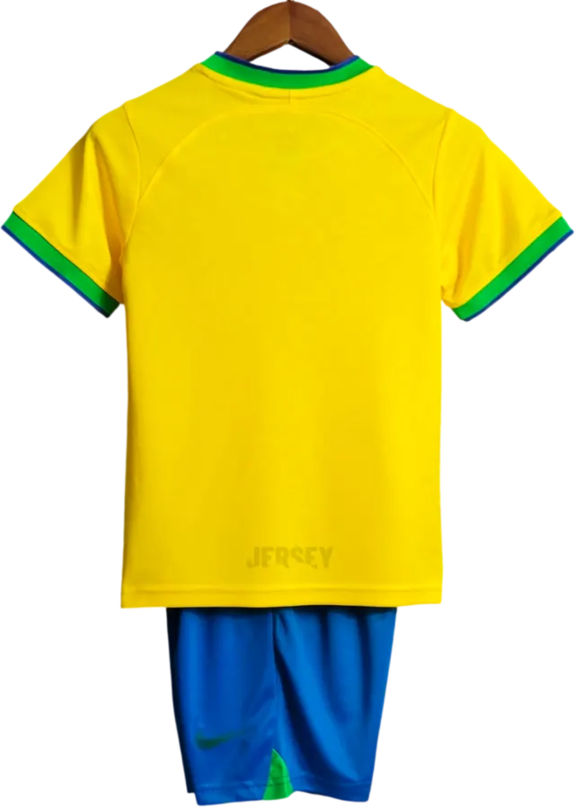 Camiseta Brasil 2022 Versión Infantil Local — Espalda